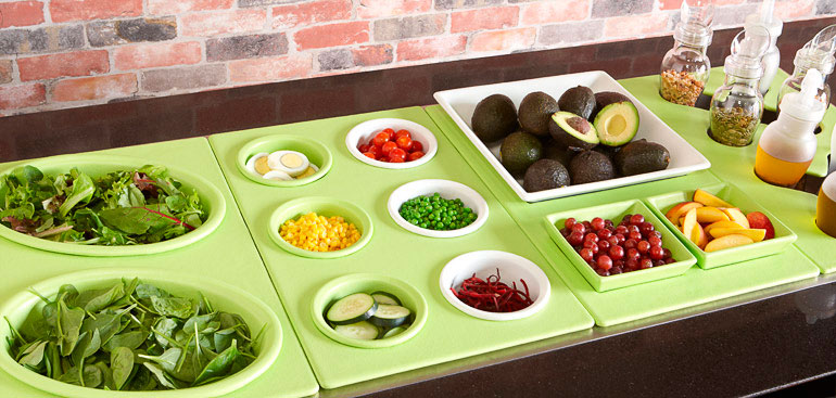 Salad Bars for Commercial Foodservice: Benefits and Setup Options